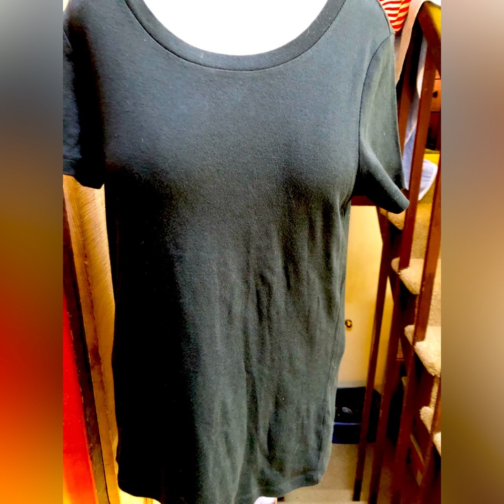 Great black J Crew short sleeve T shirt!